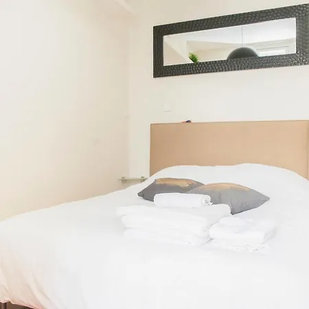 Charming Flat Close To Bastille *